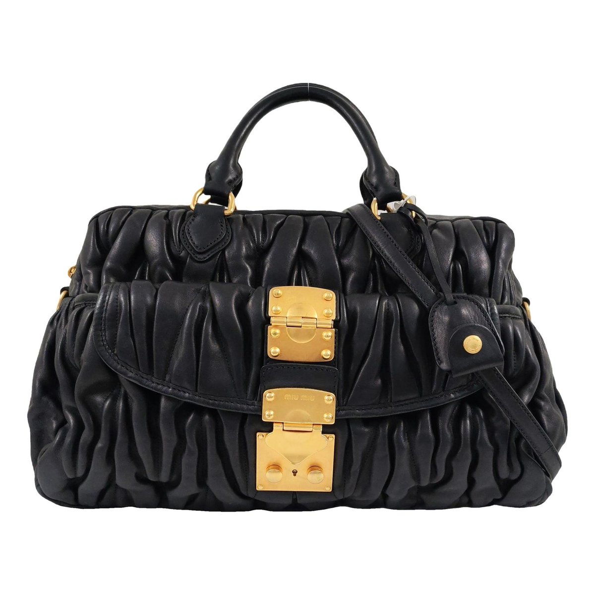 Matelassé leather handbag