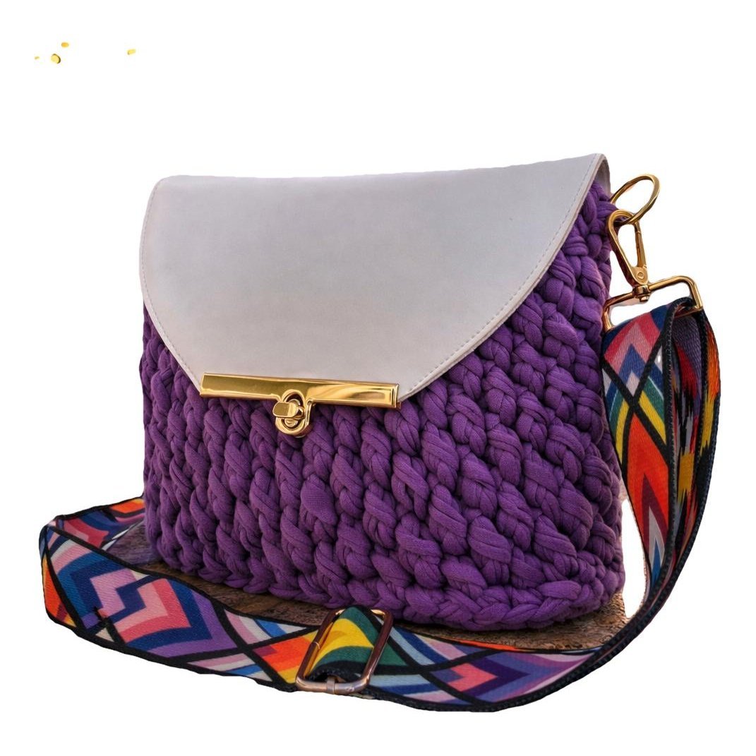 Crochet handbag