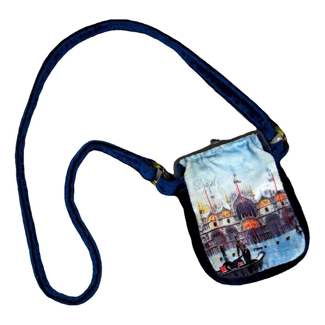 Crossbody bag
