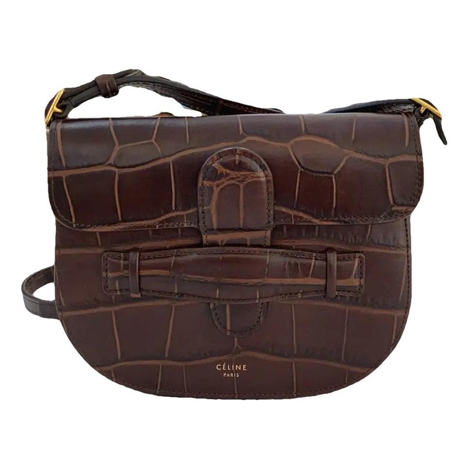 Symmetrical leather crossbody bag