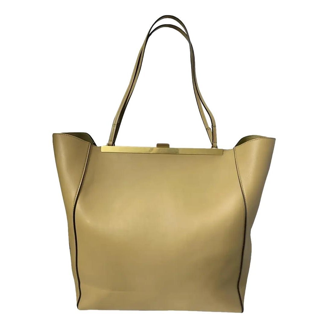 Clasp leather handbag