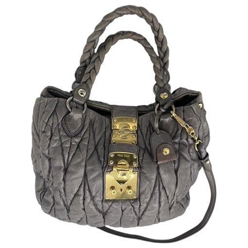 Matelassé leather handbag