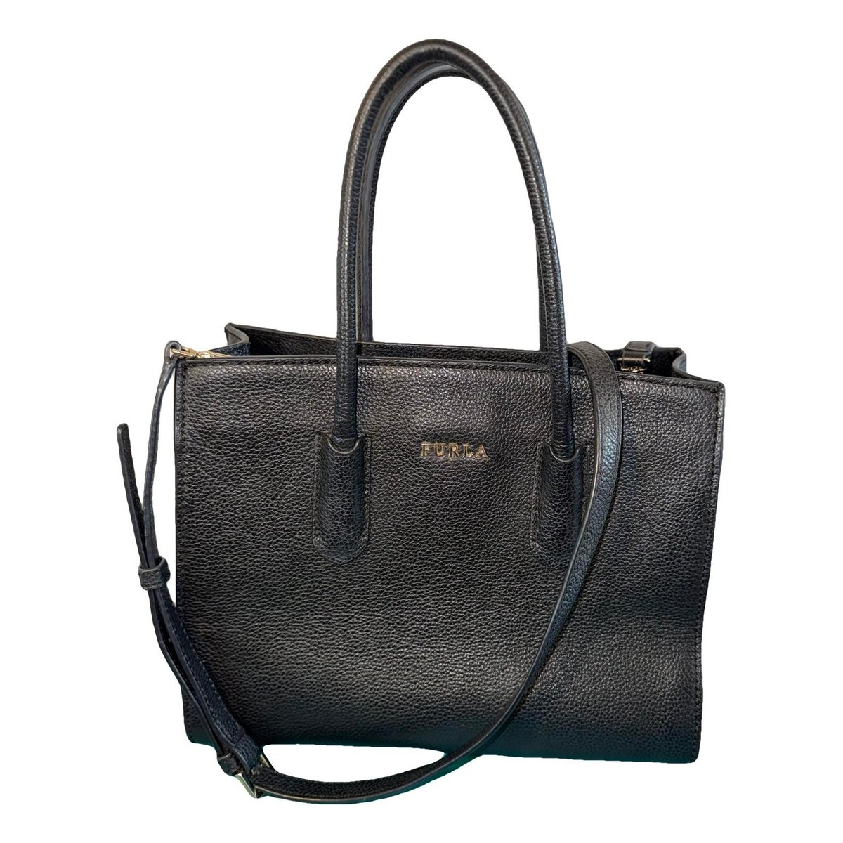 Leather tote