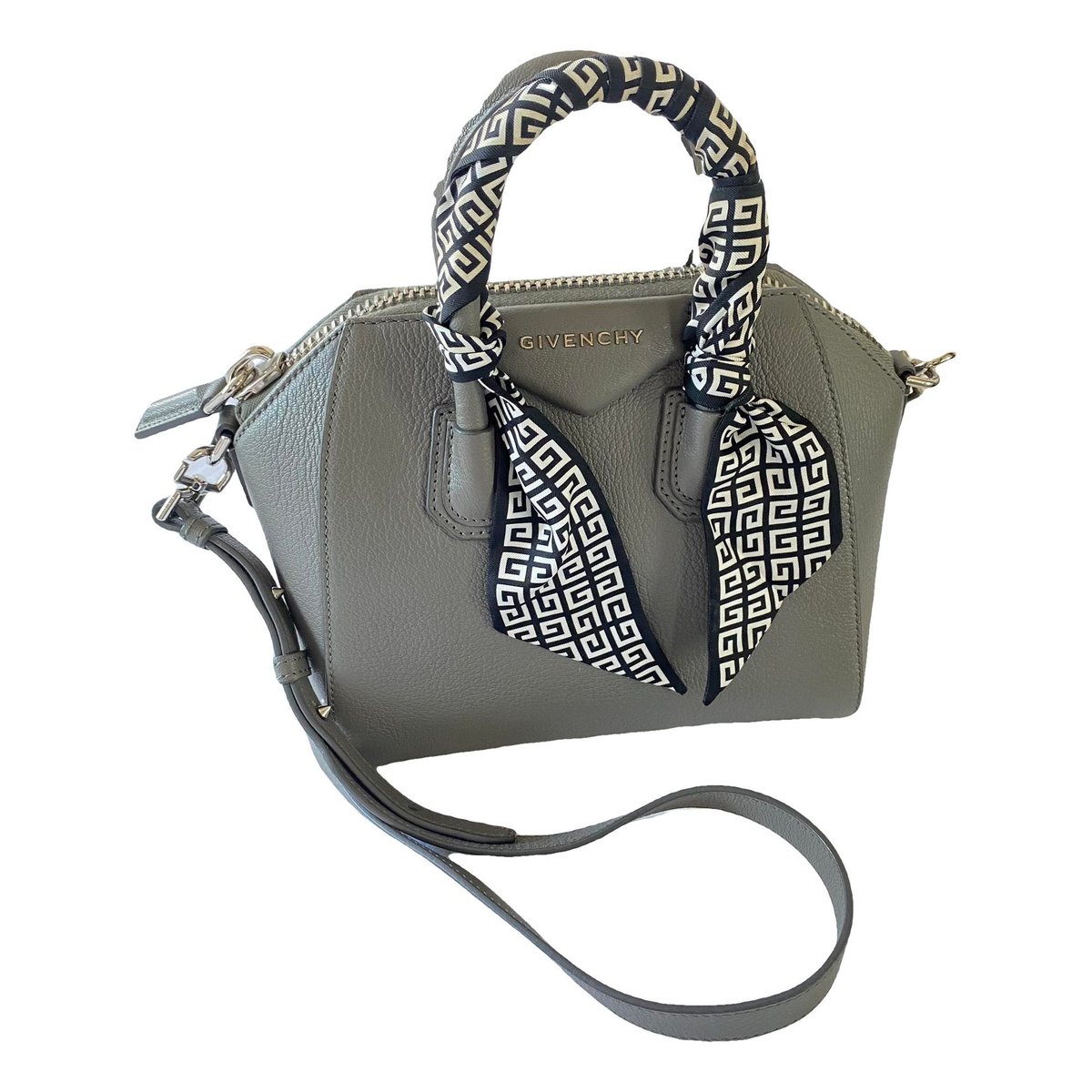 Antigona leather handbag
