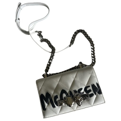 Knuckle leather bag