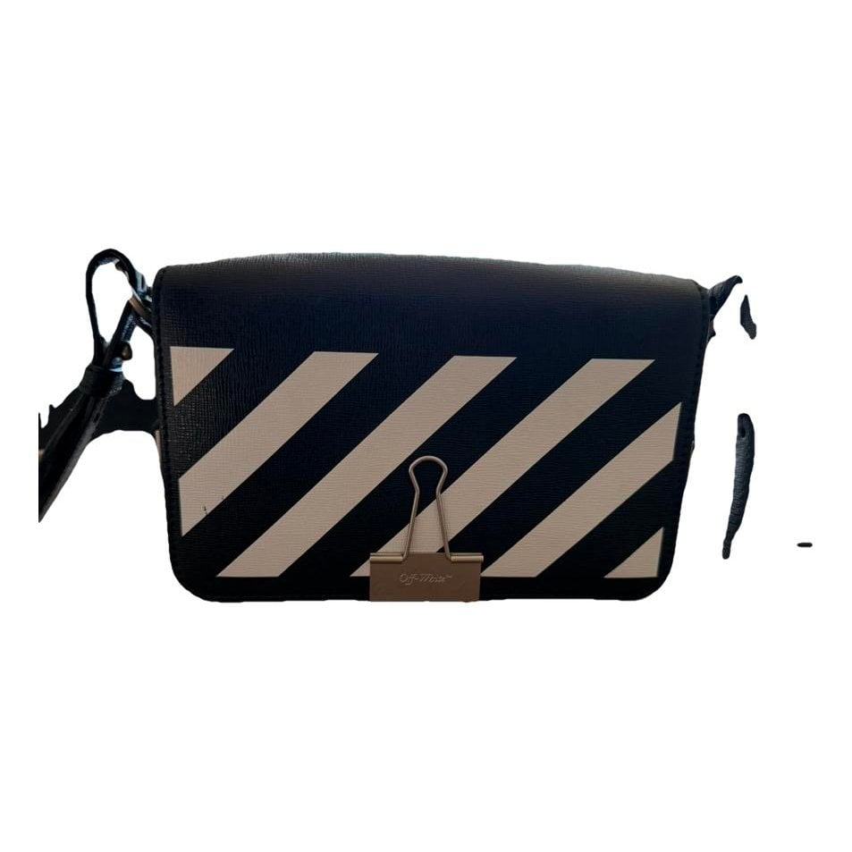 Binder leather crossbody bag