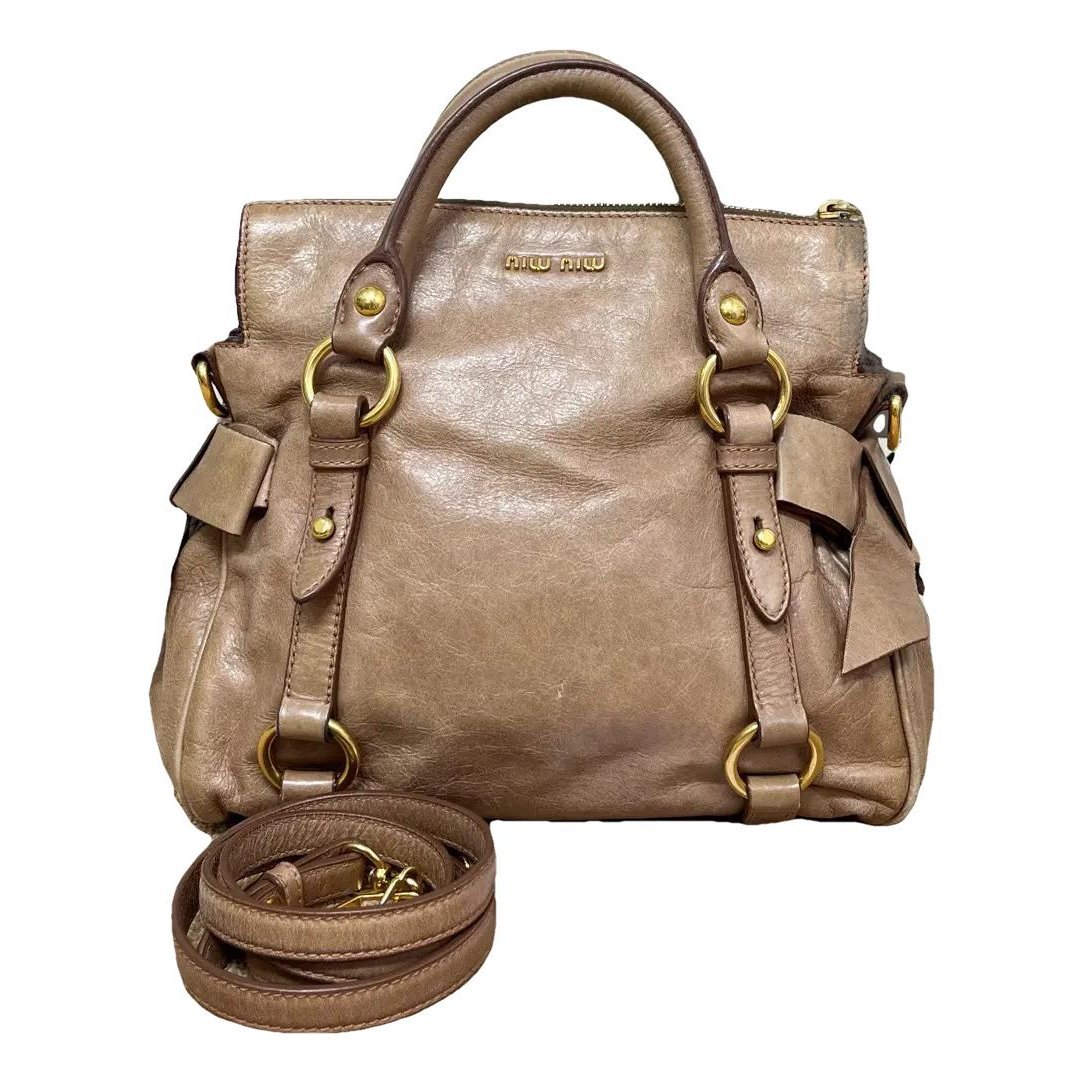 Vitello leather crossbody bag
