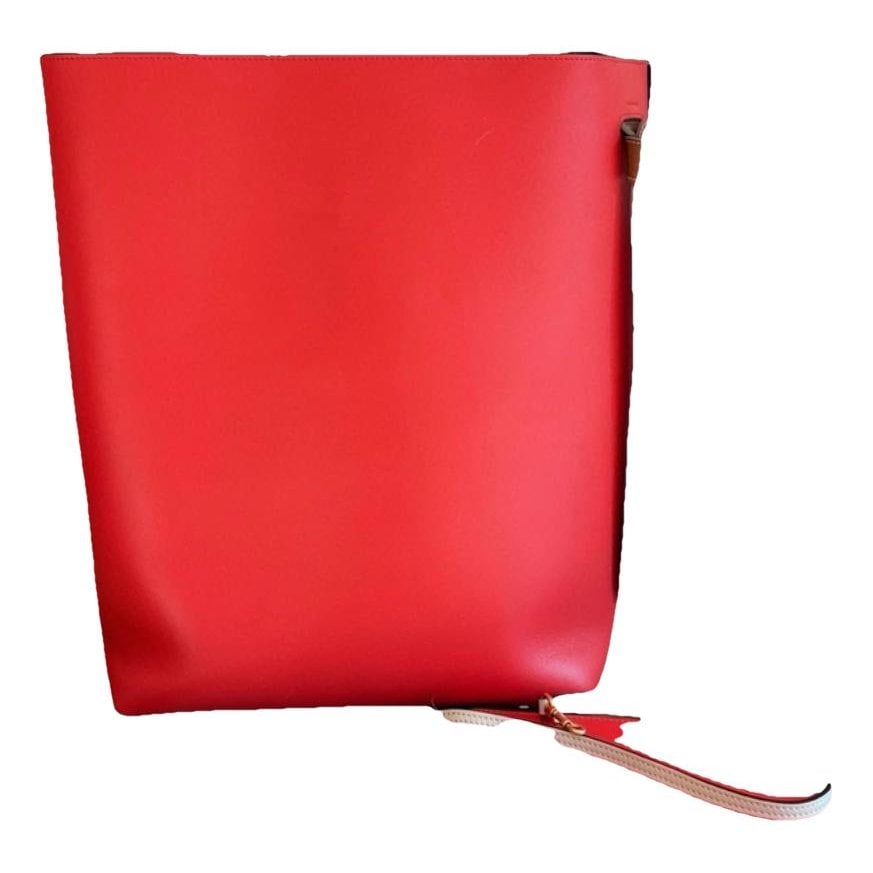 Twisted leather tote