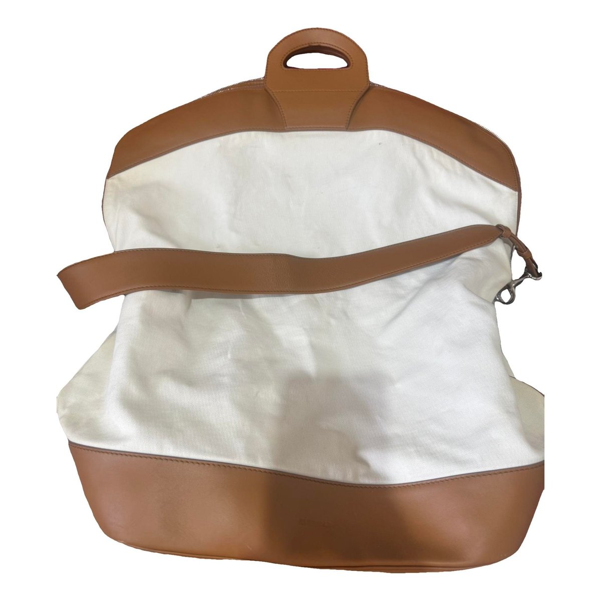 Leather travel bag