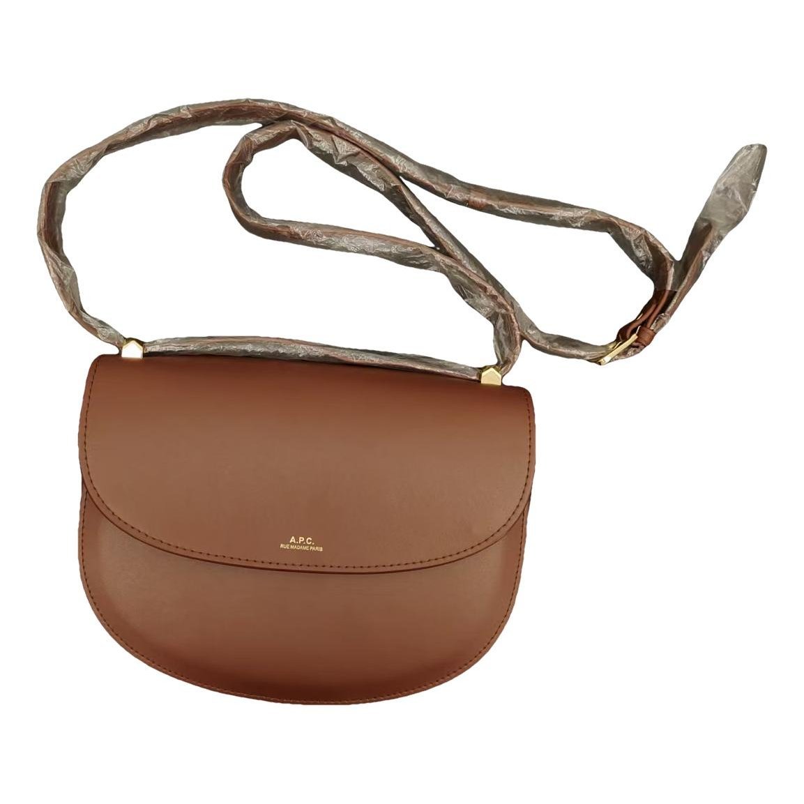 Genève leather handbag
