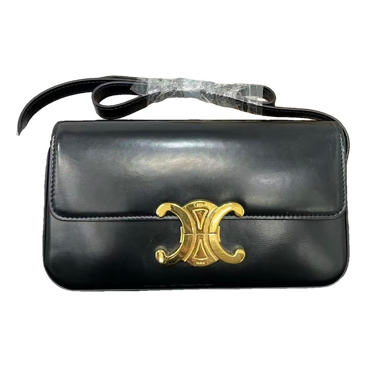 Triomphe Long leather handbag