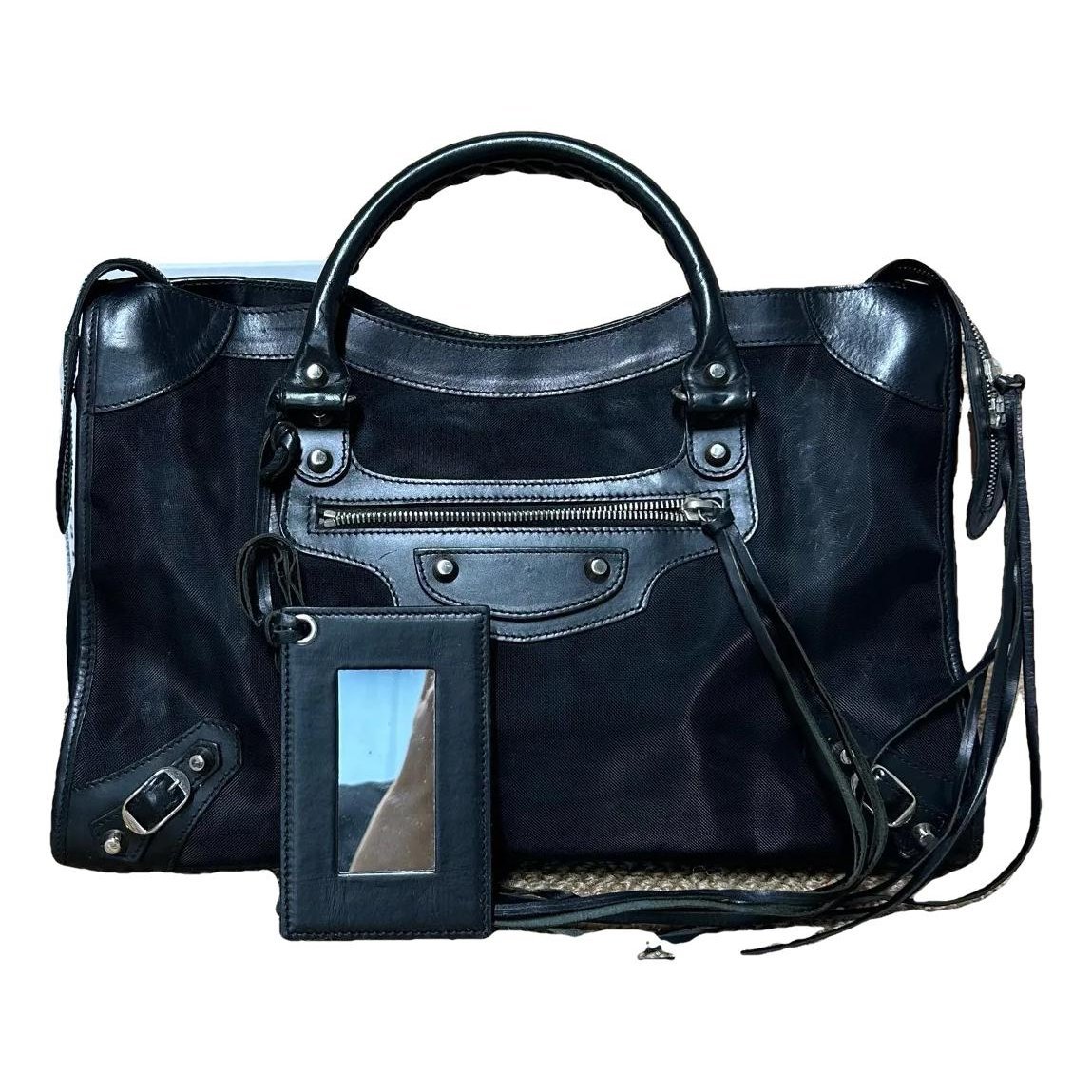 Classic Metalic leather handbag