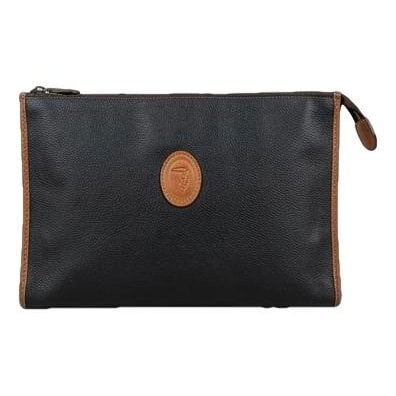 Leather clutch bag