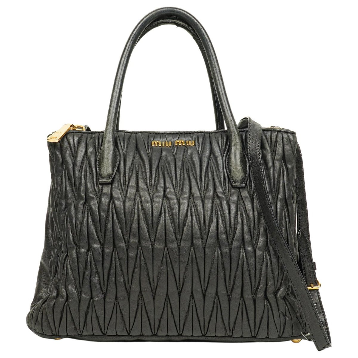 Matelassé leather handbag