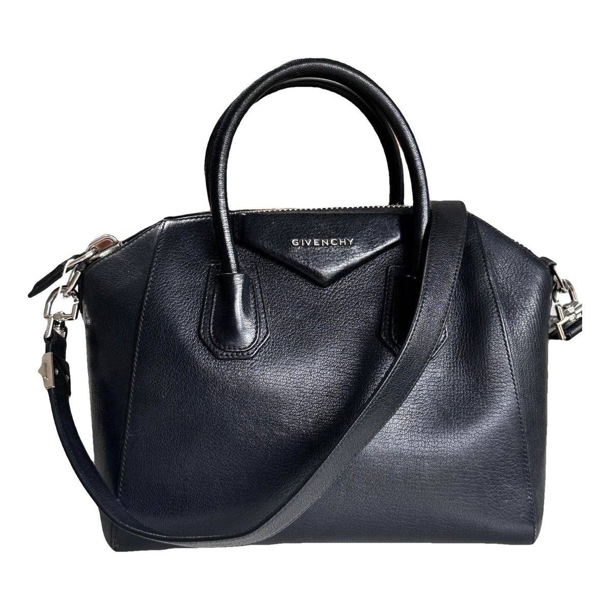 Antigona leather handbag