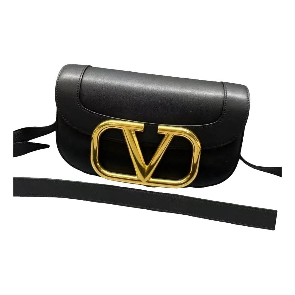 Supervee leather handbag