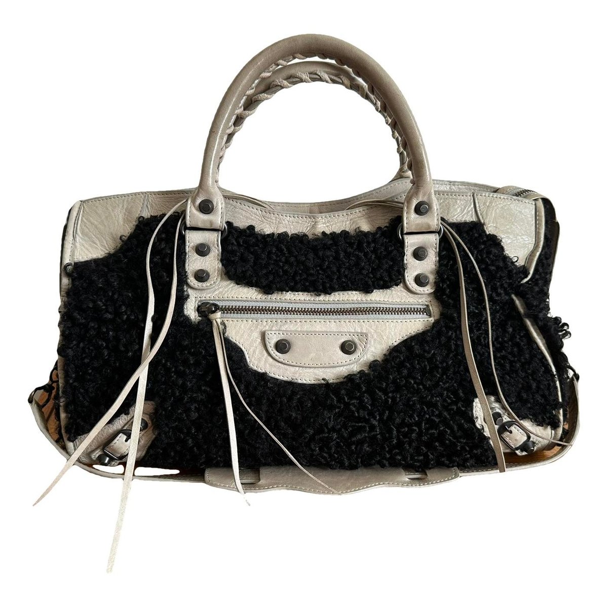 City leather handbag