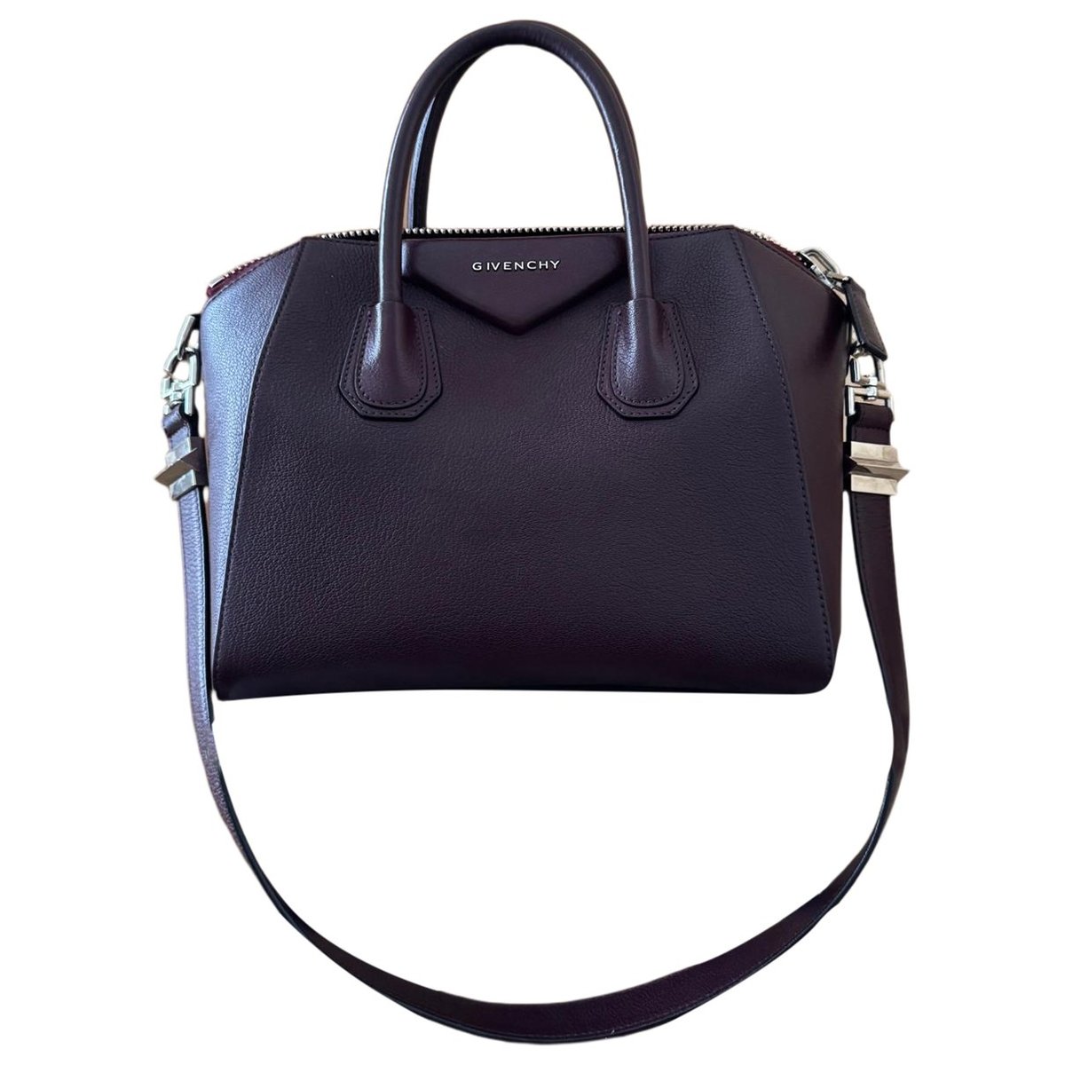 Antigona leather handbag
