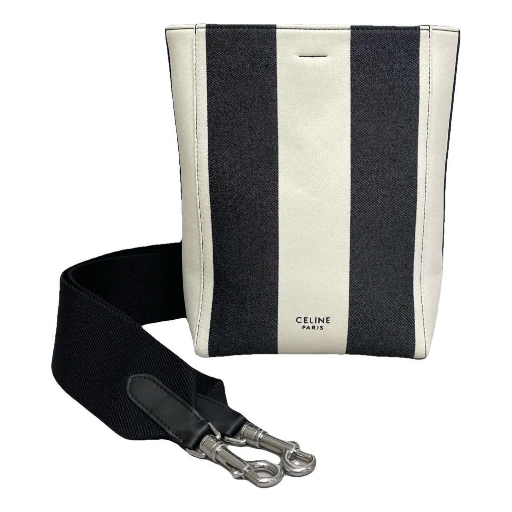 Twisted cloth handbag