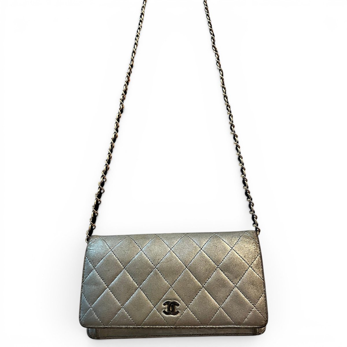 Wallet On Chain leather crossbody bag