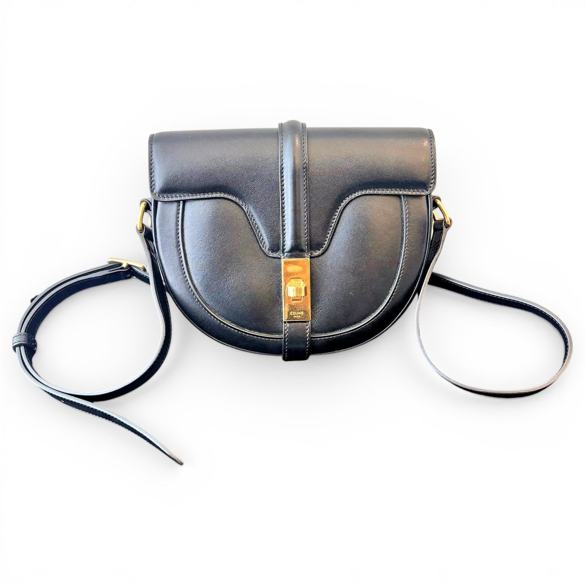 SAC 16 BESACE leather handbag