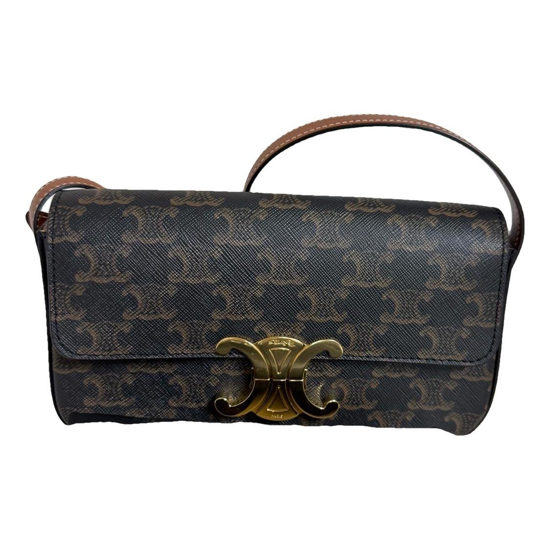 Triomphe Long leather handbag