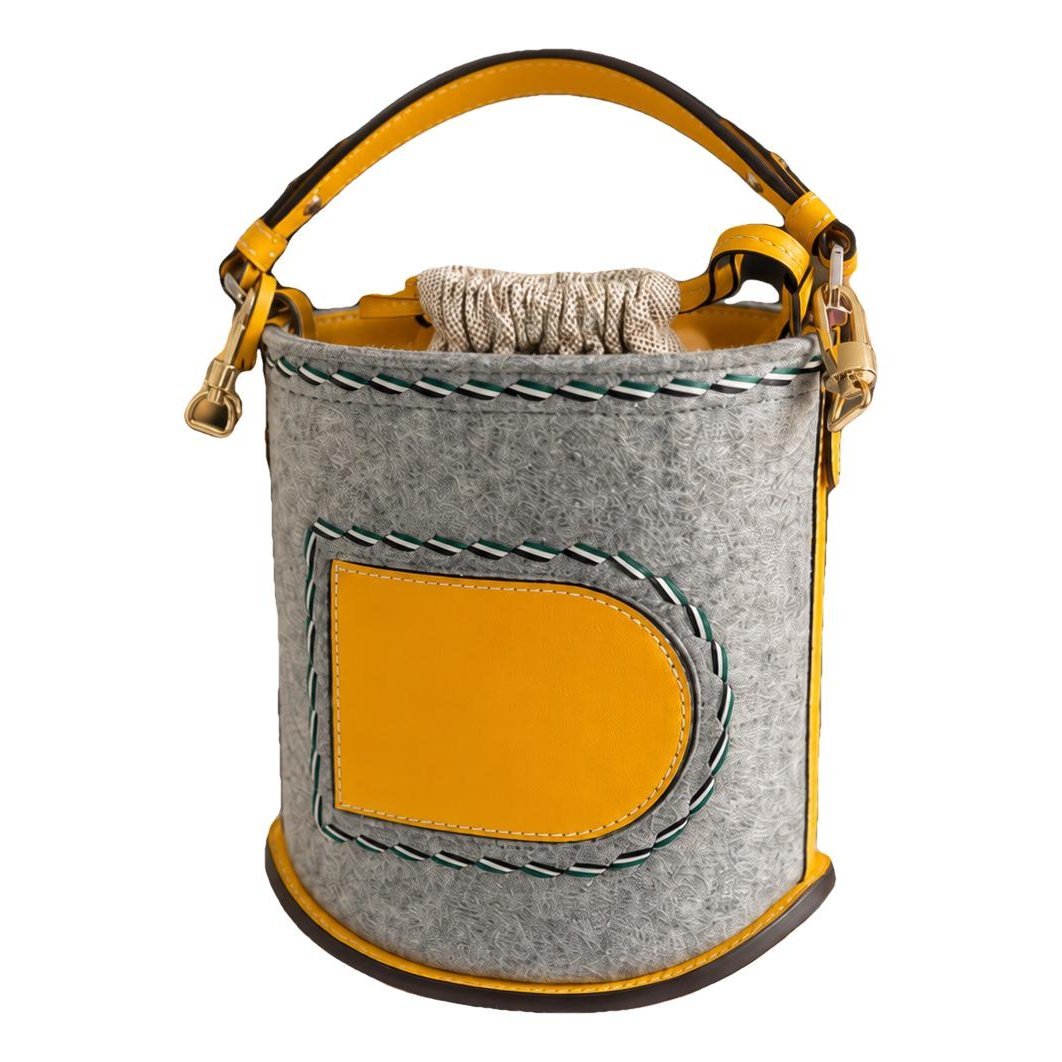 Pin wool handbag