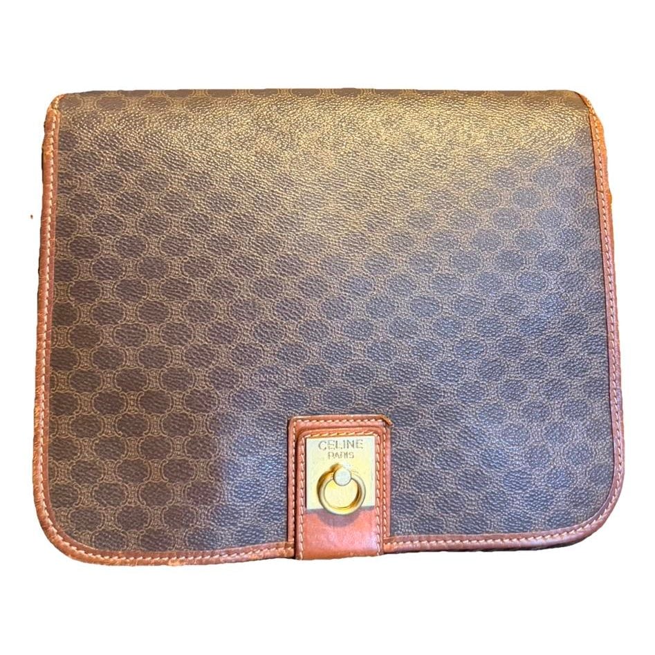 Classic leather crossbody bag