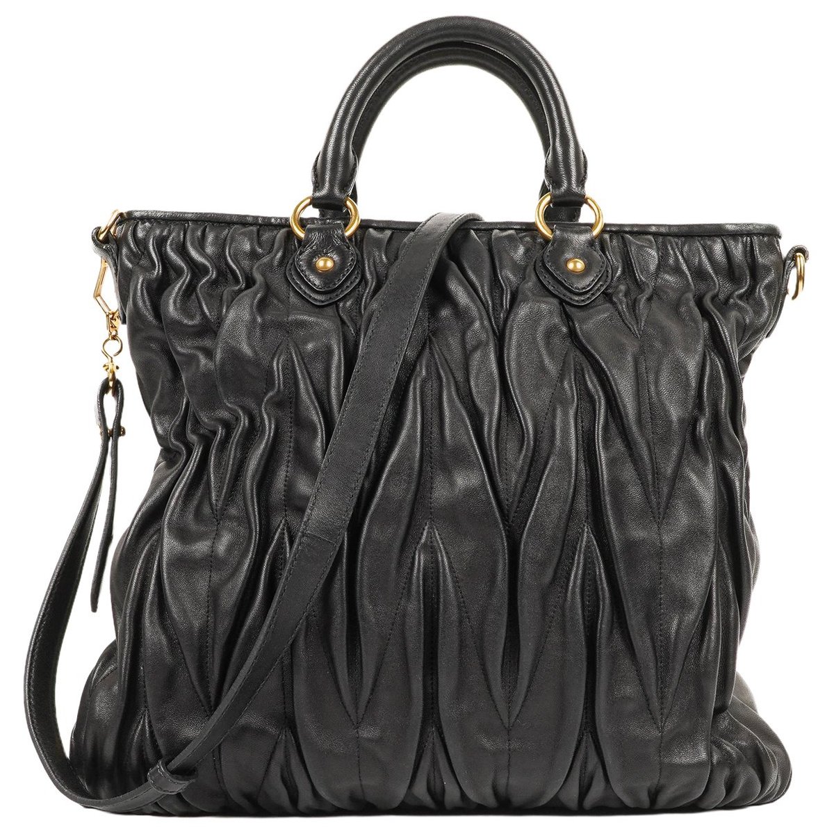Matelassé leather handbag