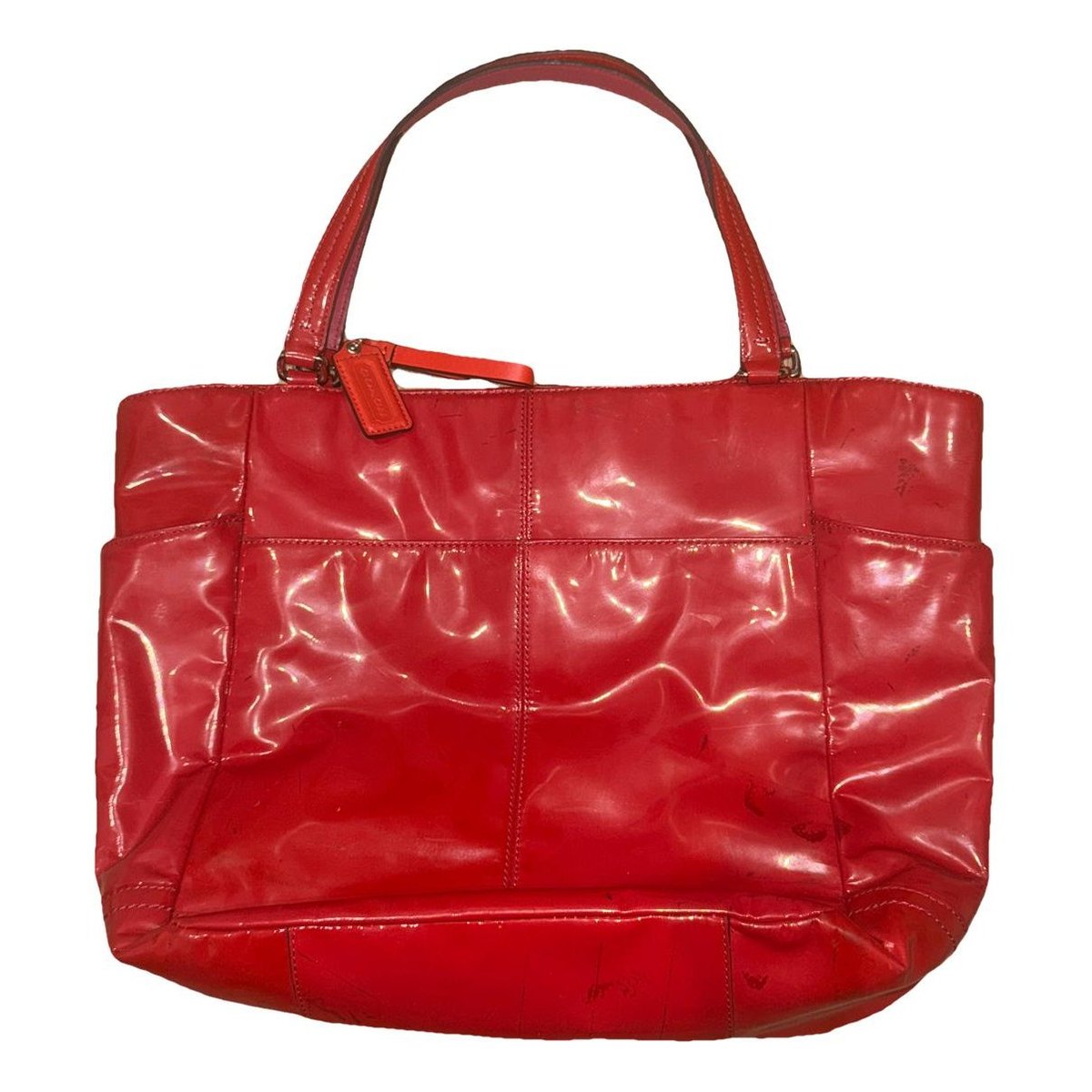 CITY ZIP TOTE patent leather tote