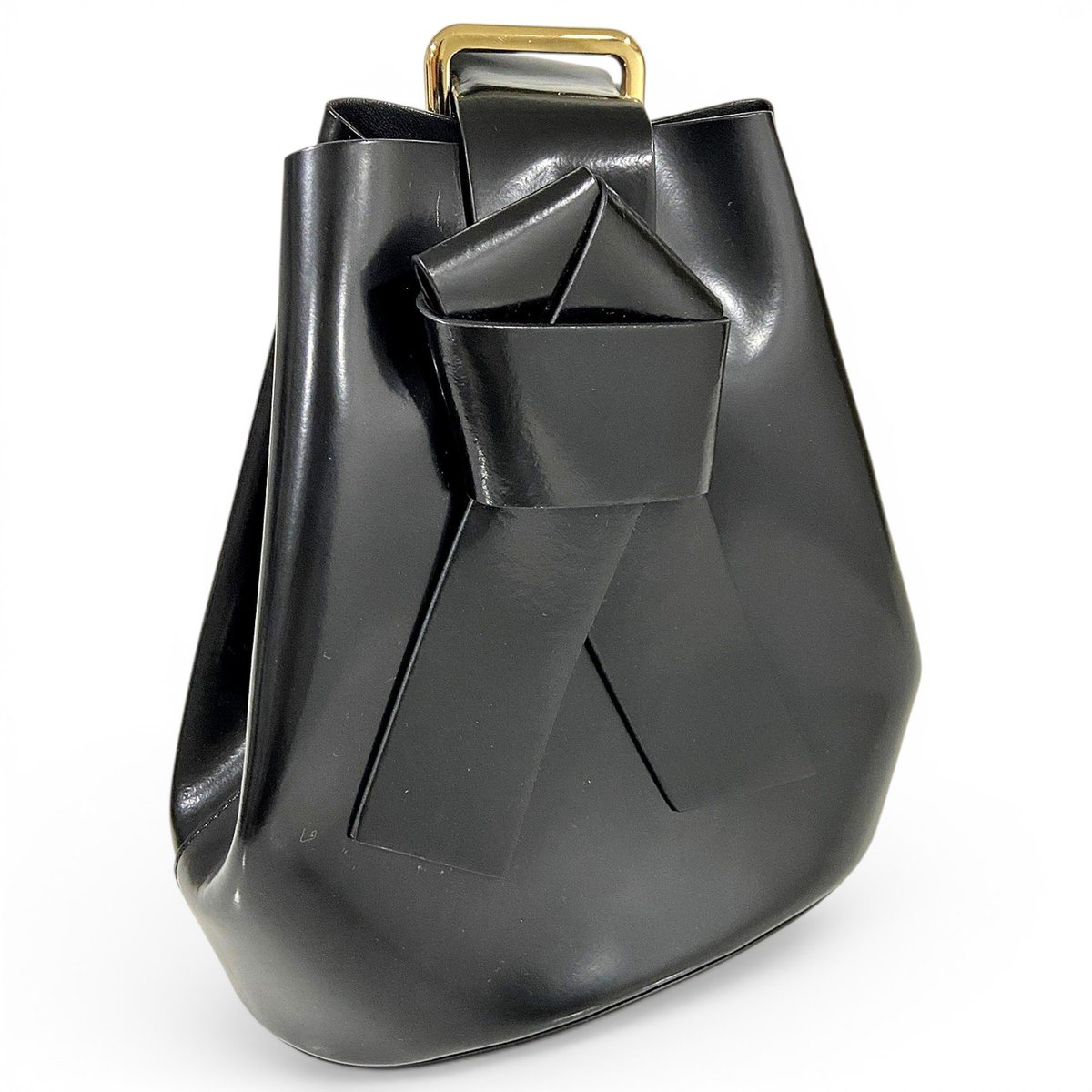 Musubi leather handbag