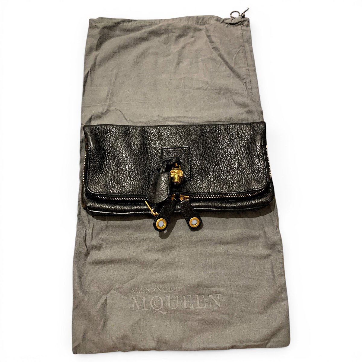 Skull leather handbag