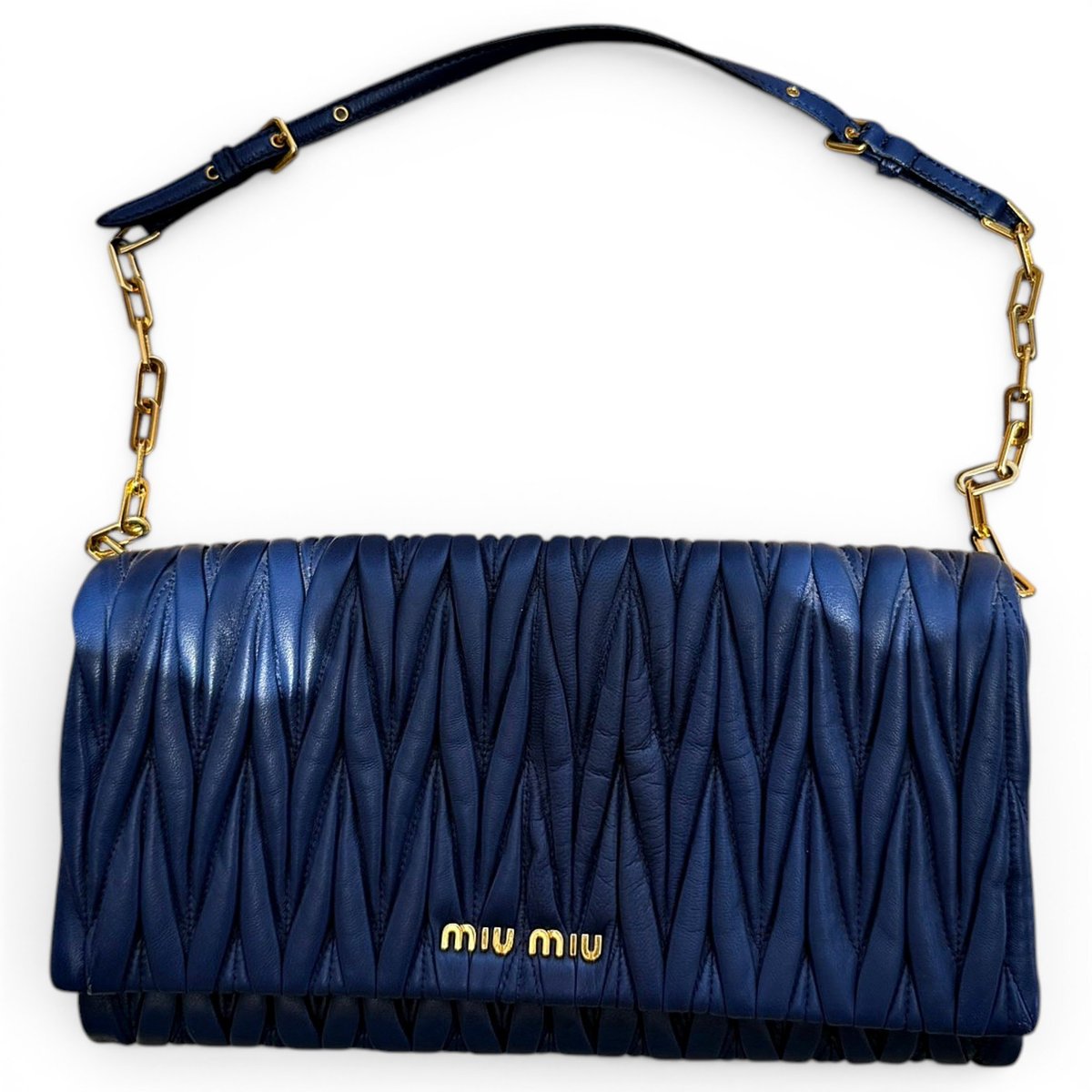 Matelassé leather handbag
