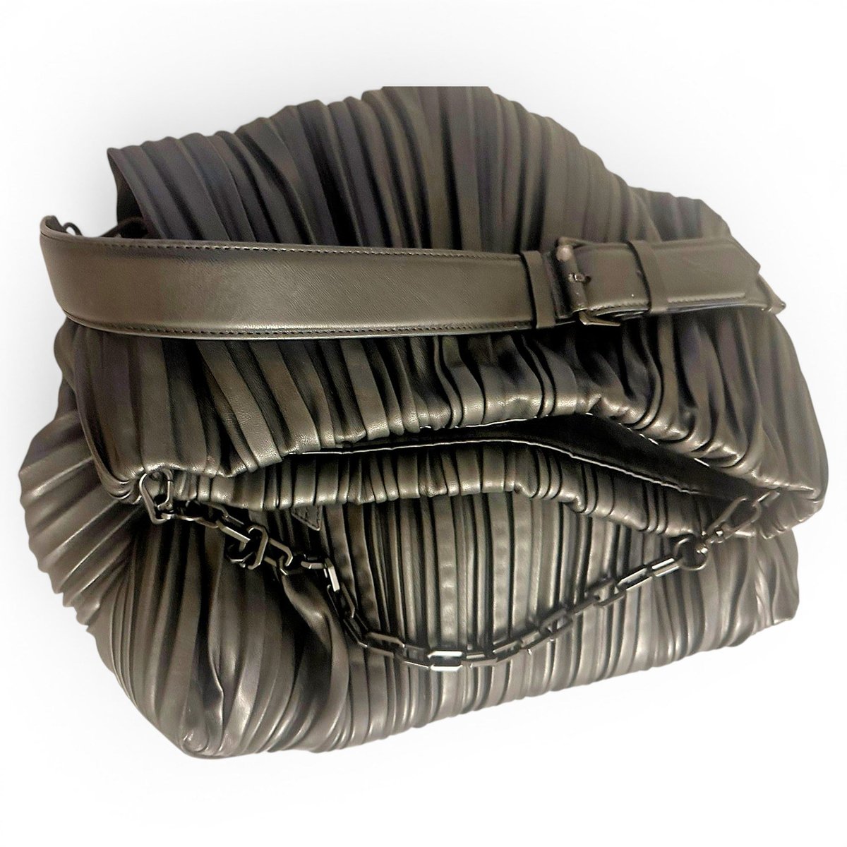 Leather handbag