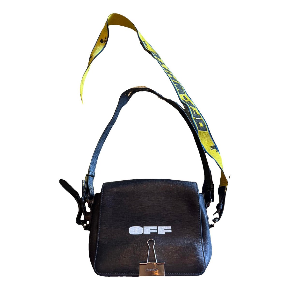Binder leather handbag