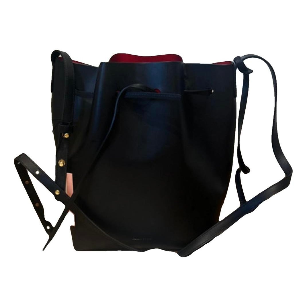 Bucket leather crossbody bag