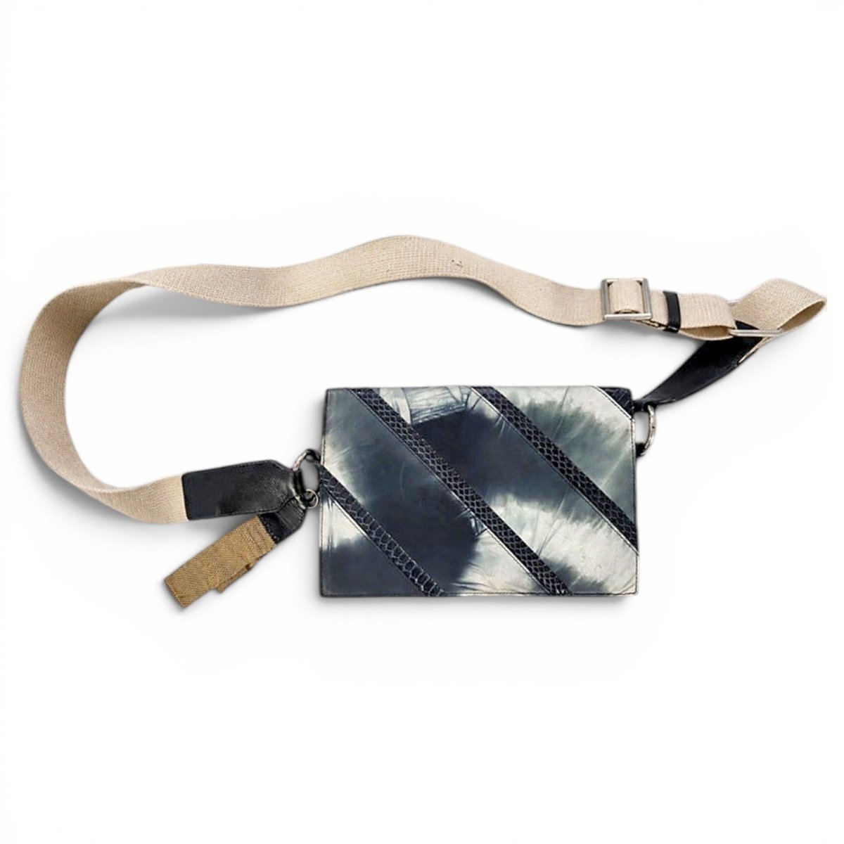 Leather clutch bag