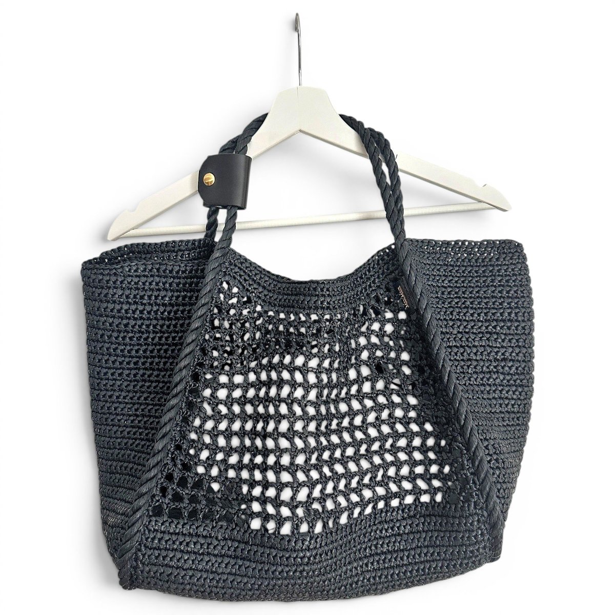 Marine tote