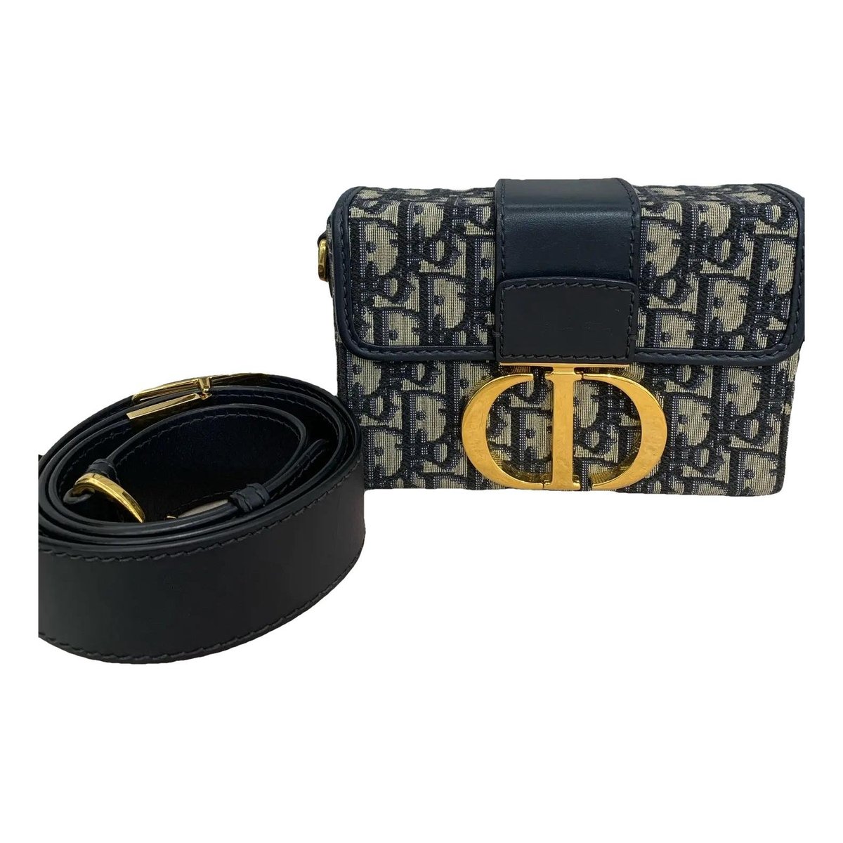 30 Montaigne Box cloth crossbody bag