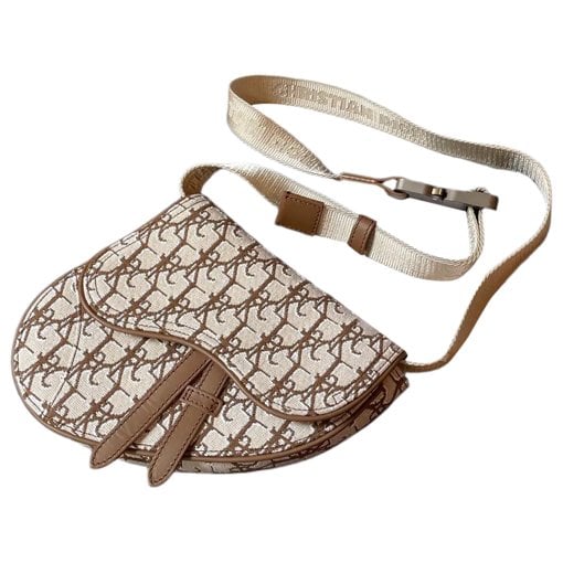 Saddle cloth handbag