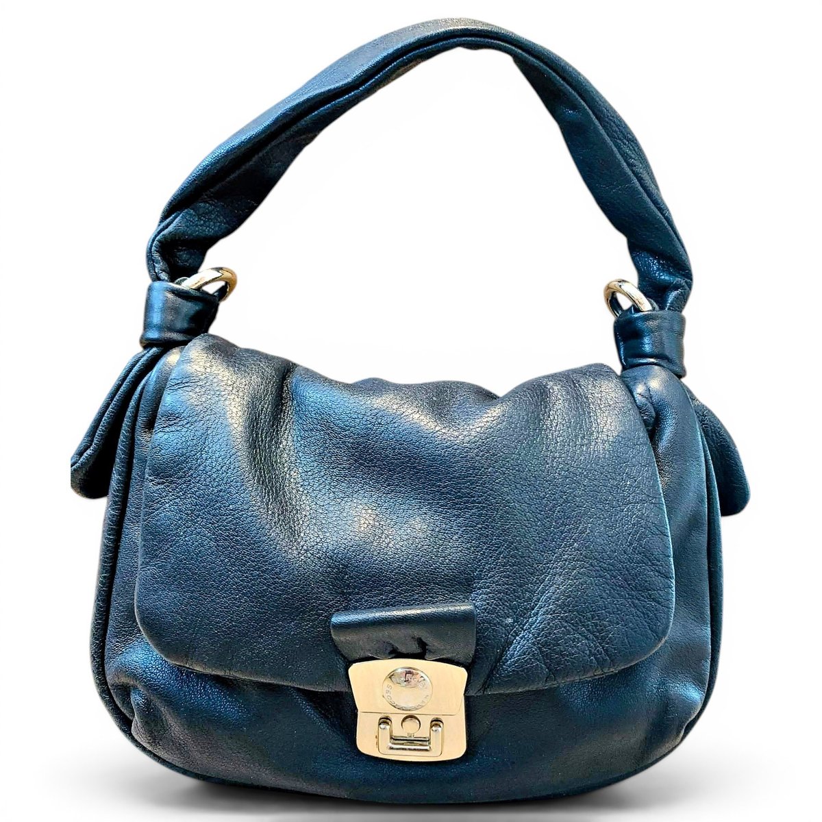 Classic Q leather handbag