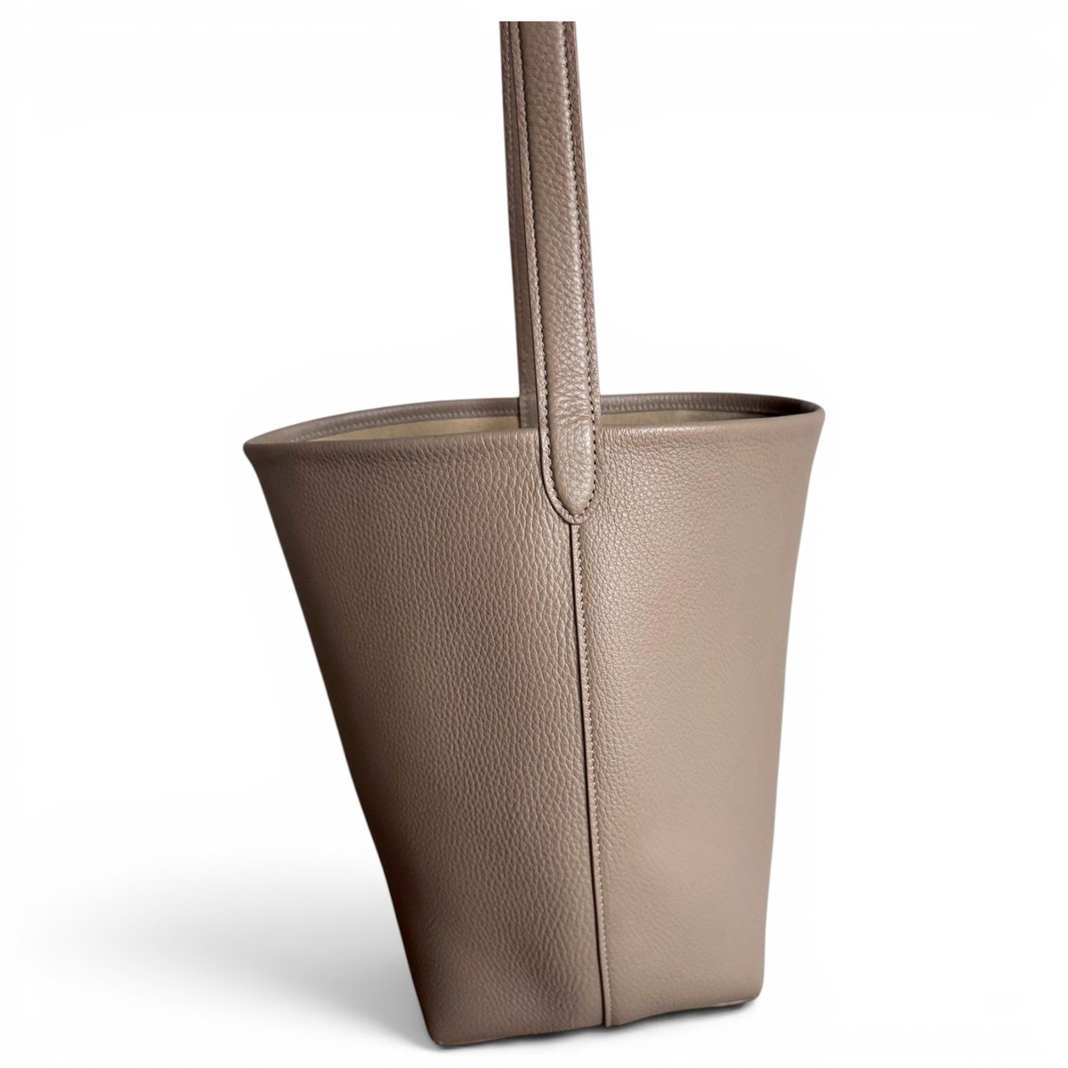 Park N/S leather handbag