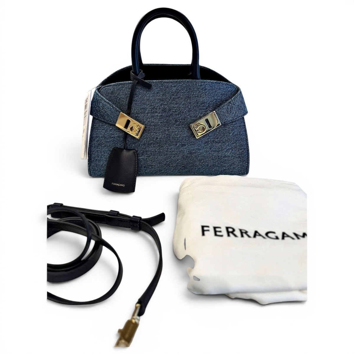 Hug crossbody bag