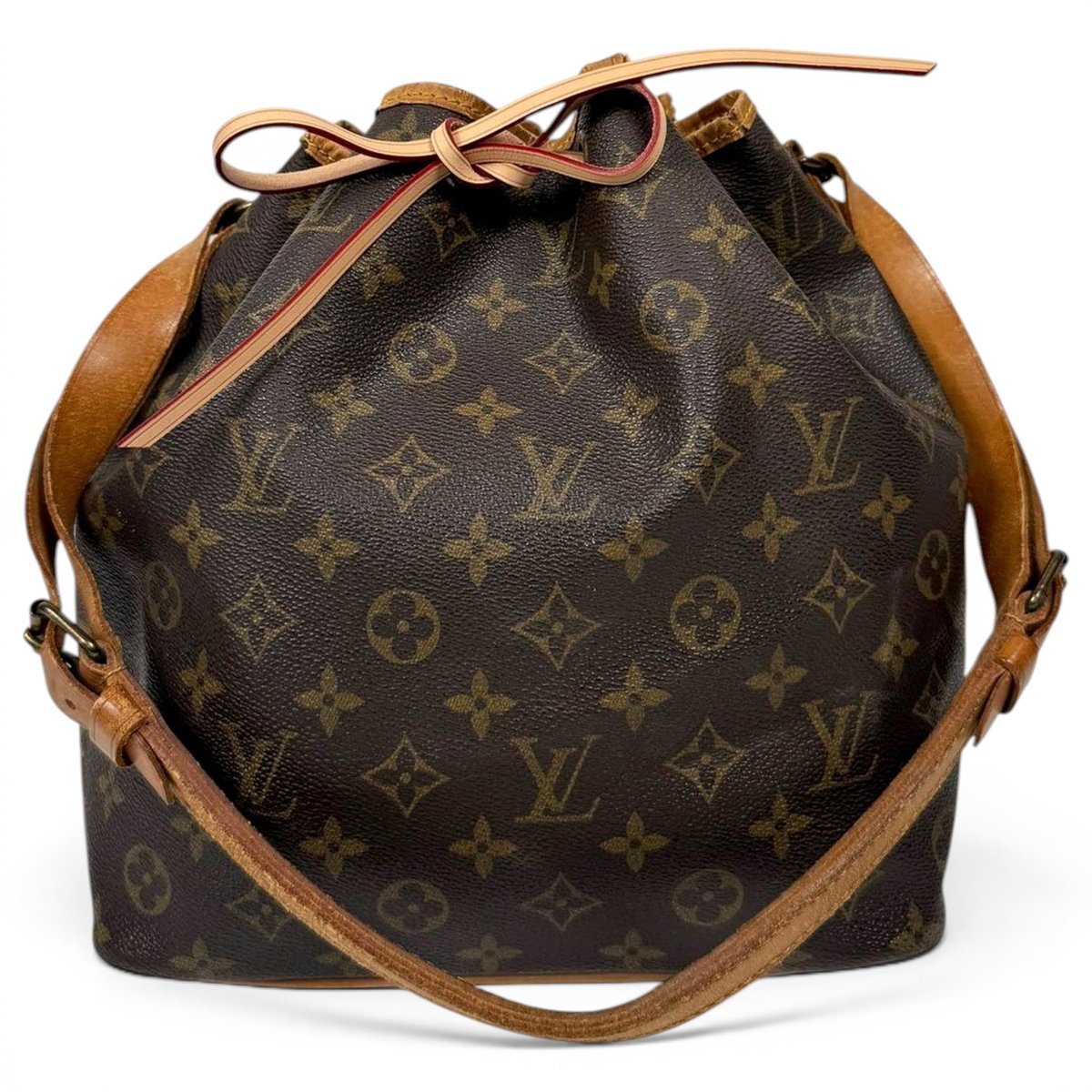 Noé leather handbag
