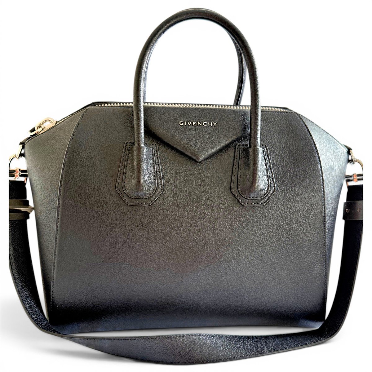 Antigona leather handbag