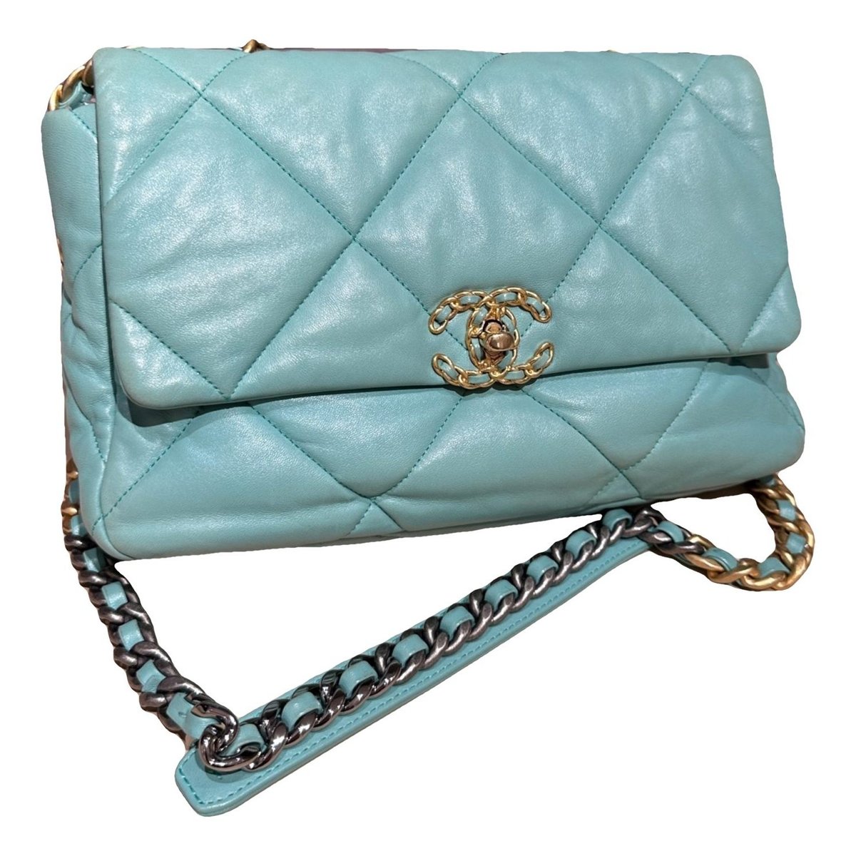 Chanel 19 leather handbag