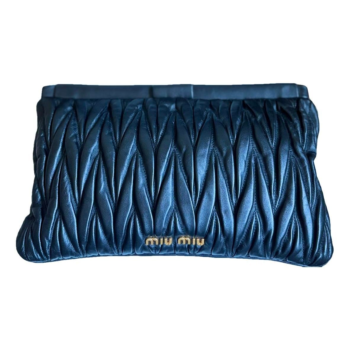 Matelassé leather clutch bag