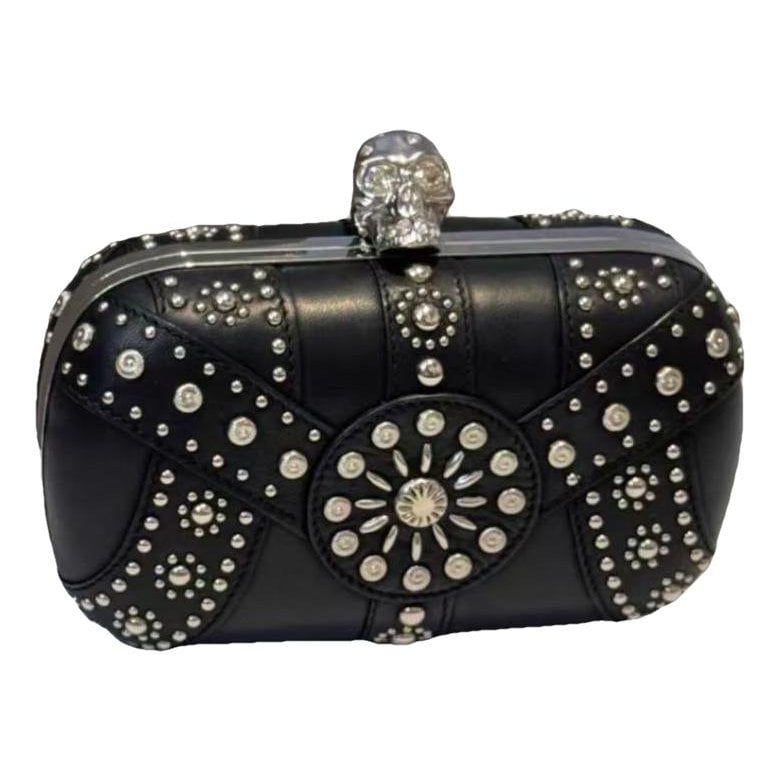 Skull clutch bag