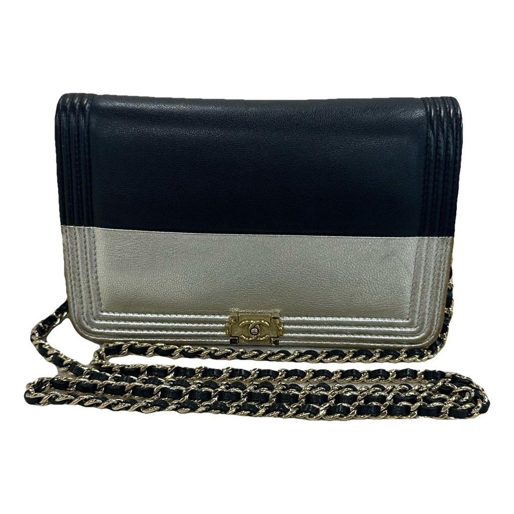 Wallet On Chain Boy leather crossbody bag