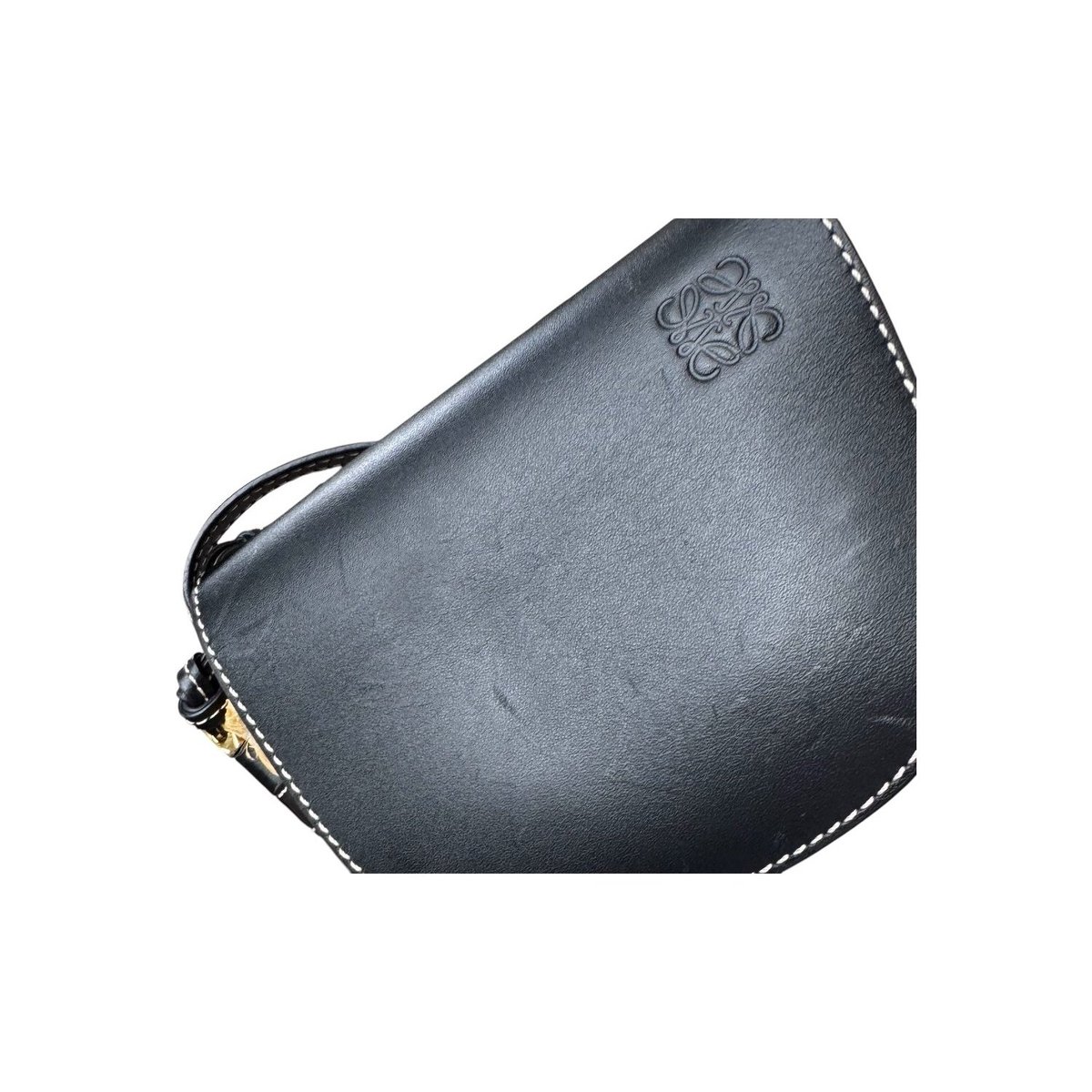 Gate crossbody bag